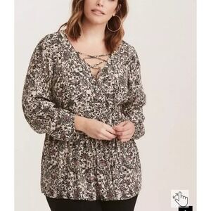 Torrid‎ Womens Sz 3 (22/24) Floral Paisley Print Challis Lace Up Babydoll Blouse